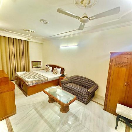 Hotel Pablas International, New Delhi, Near Metro Exterior foto
