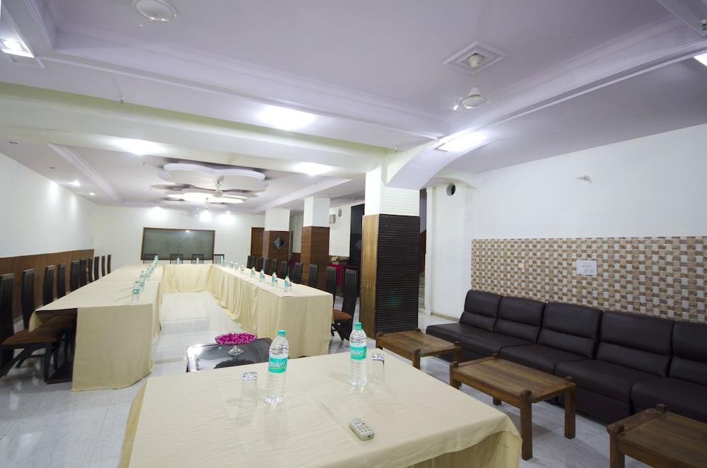 Hotel Pablas International, New Delhi, Near Metro Exterior foto