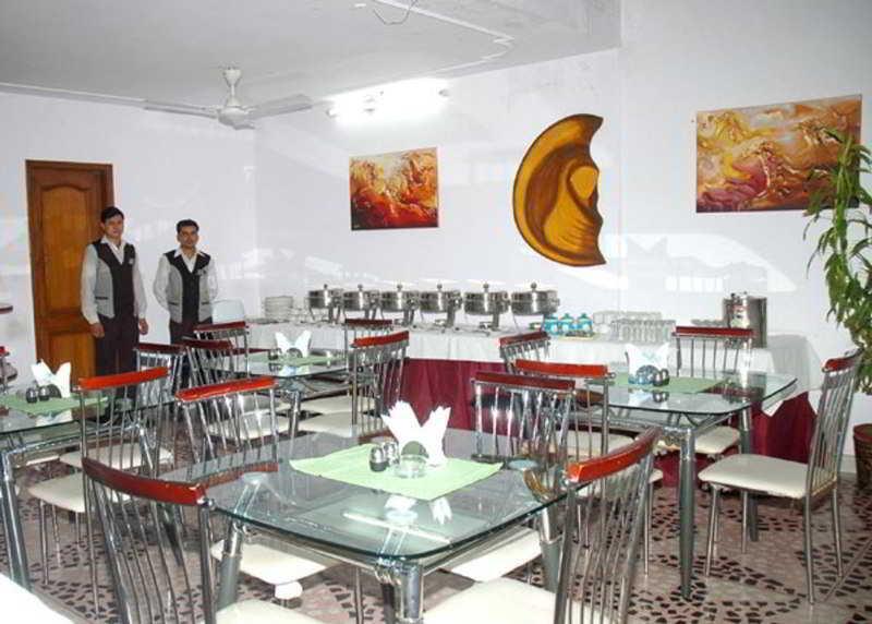 Hotel Pablas International, New Delhi, Near Metro Restaurant foto