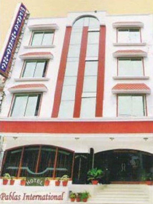 Hotel Pablas International, New Delhi, Near Metro Exterior foto