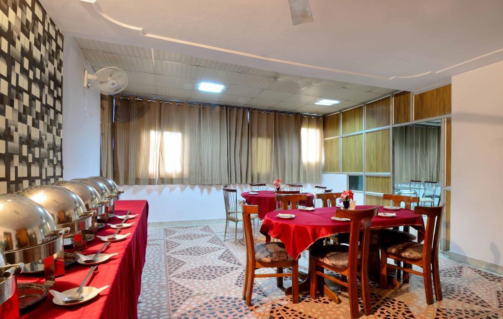 Hotel Pablas International, New Delhi, Near Metro Exterior foto