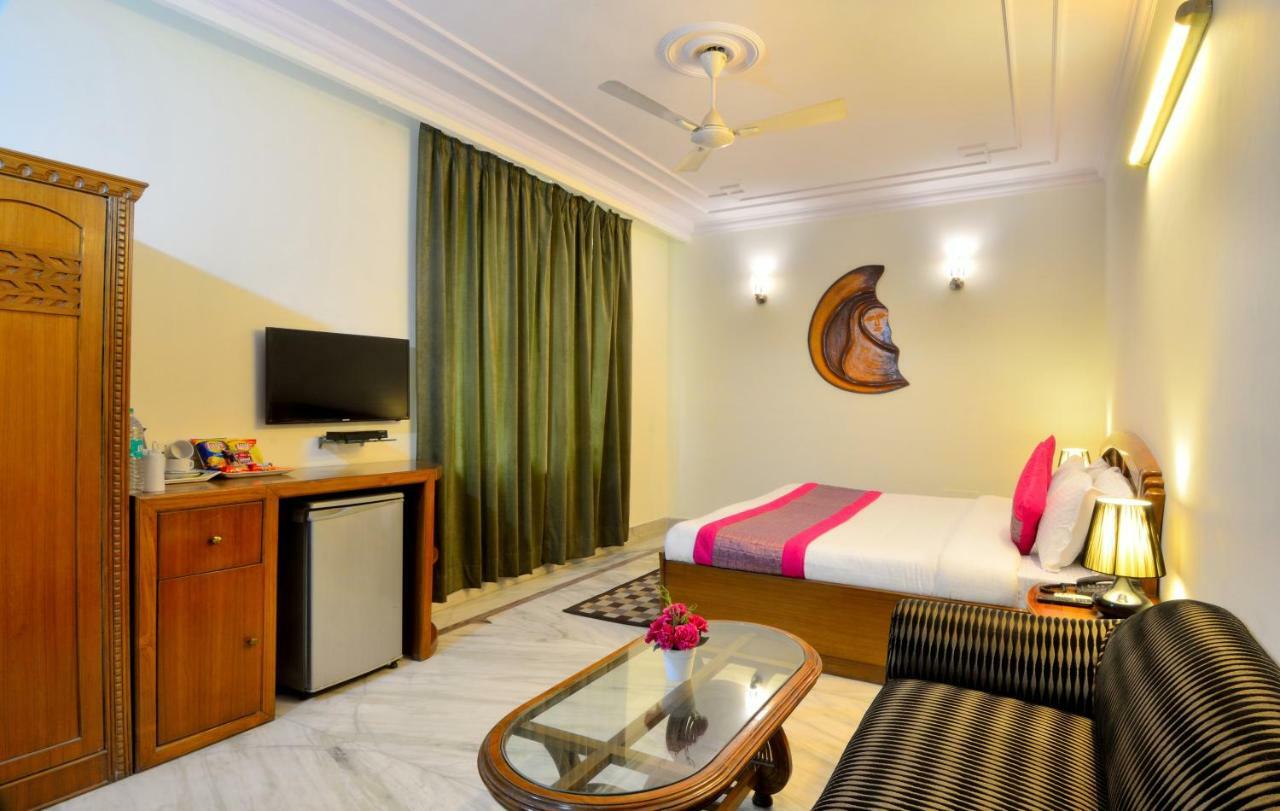 Hotel Pablas International, New Delhi, Near Metro Exterior foto