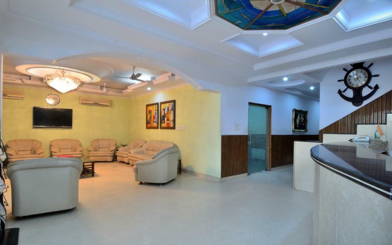 Hotel Pablas International, New Delhi, Near Metro Exterior foto